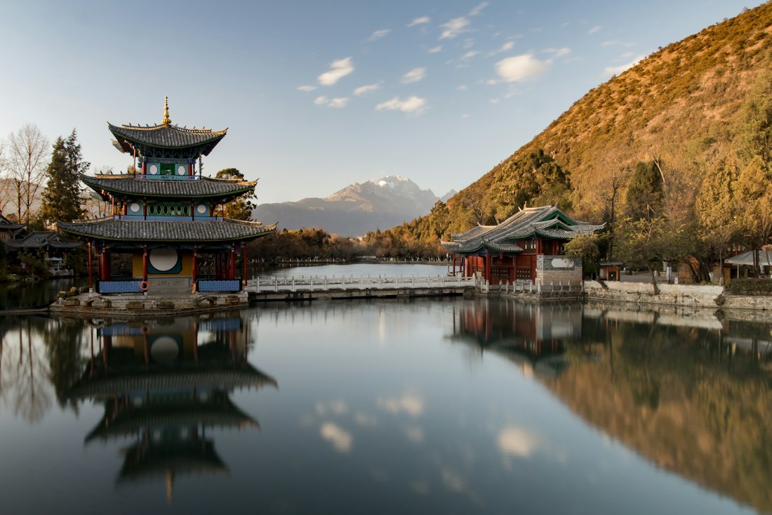 Black Dragon Pool and mountains, Lijiang